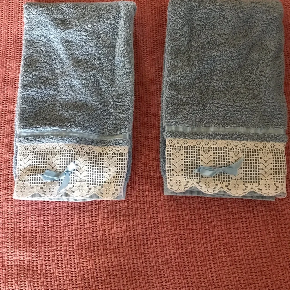 Lace Embellished Hand Towels Set of 2